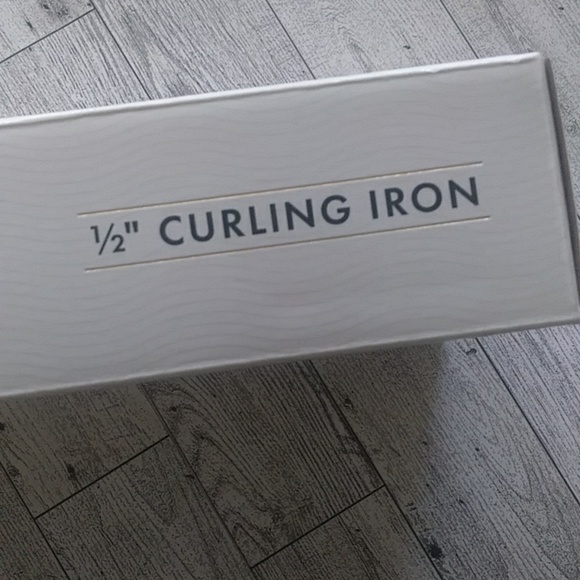 Hot Tools 24k Gold 1/2" Curling Iron - Picture 5 of 8